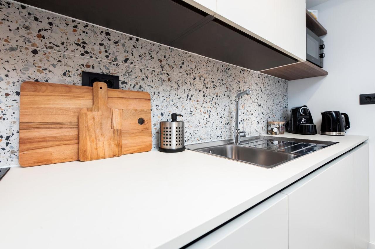 Modern And Cozy Apartments Salt & Pepper In Heart Of Ровинь Экстерьер фото